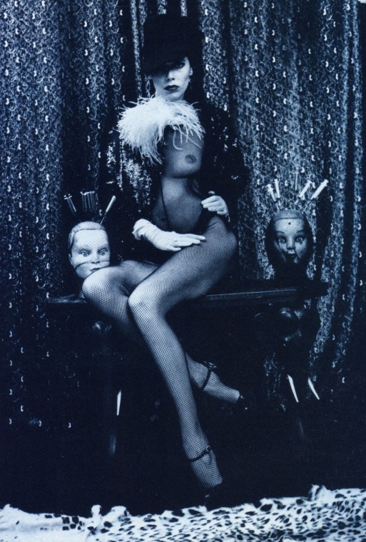 Sylvia Kristel Fotoblitze zwischen den Beinen